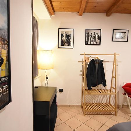 Naplessence Guest House Esterno foto