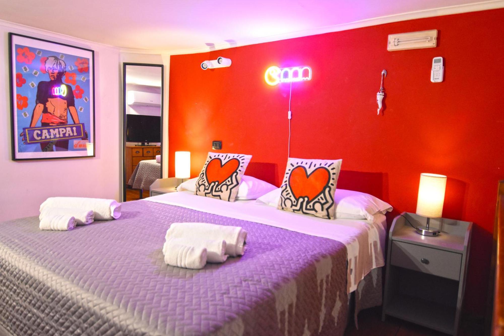 Naplessence Guest House Esterno foto