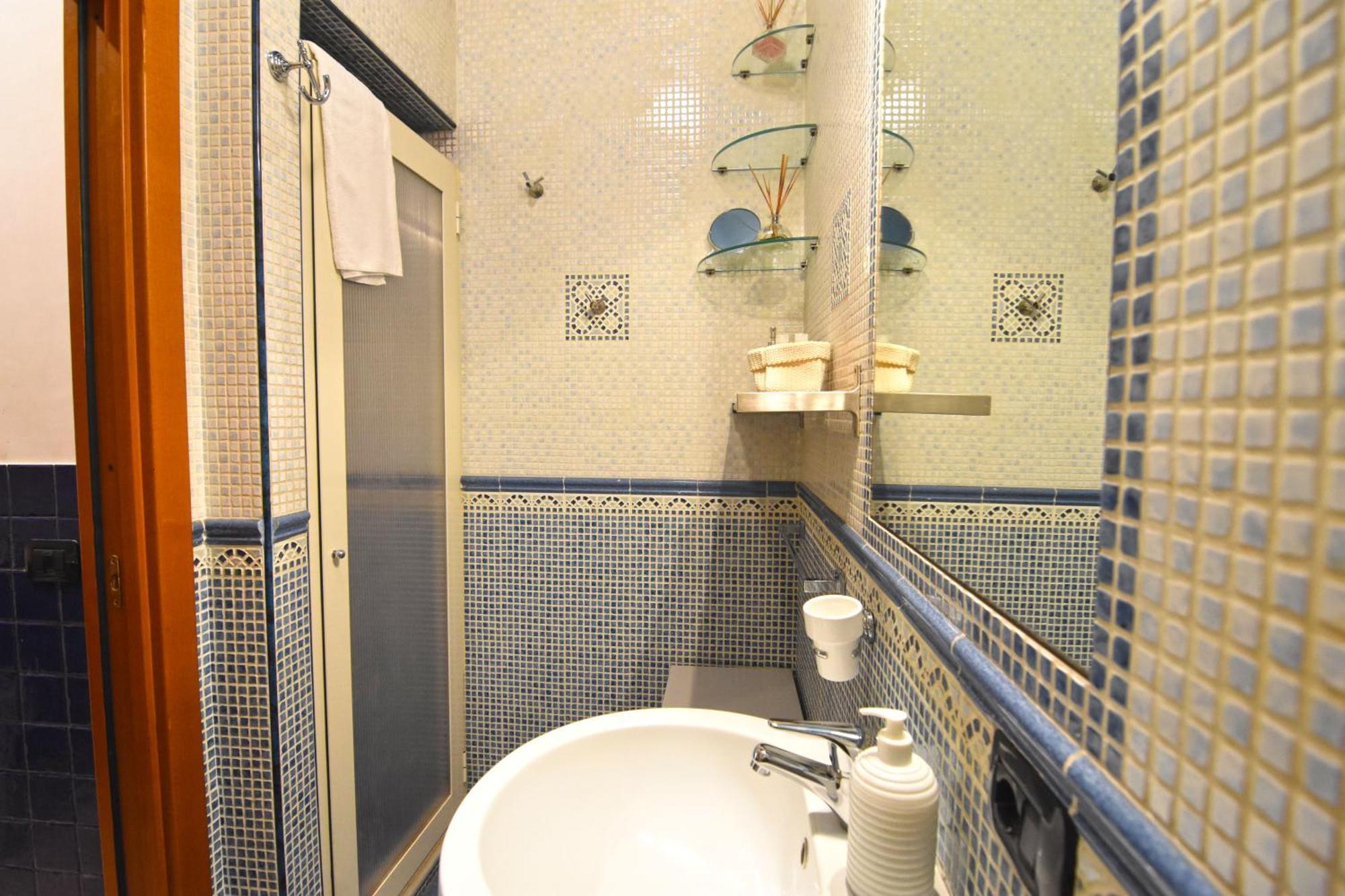 Naplessence Guest House Esterno foto